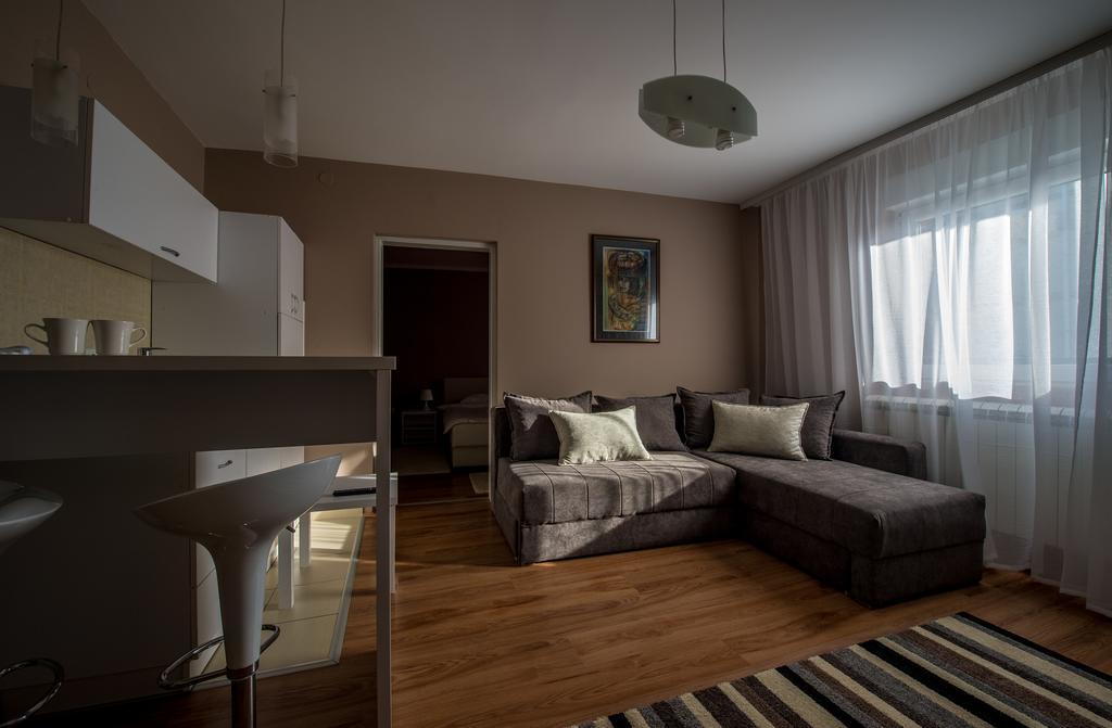 Hostel S Novi Sad Luaran gambar